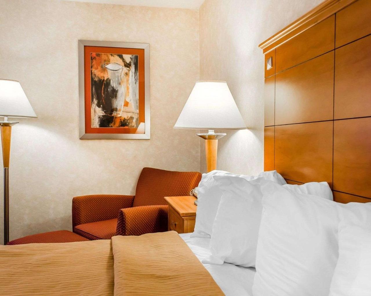 Quality Inn Harrisburg - Hershey Area Exterior foto