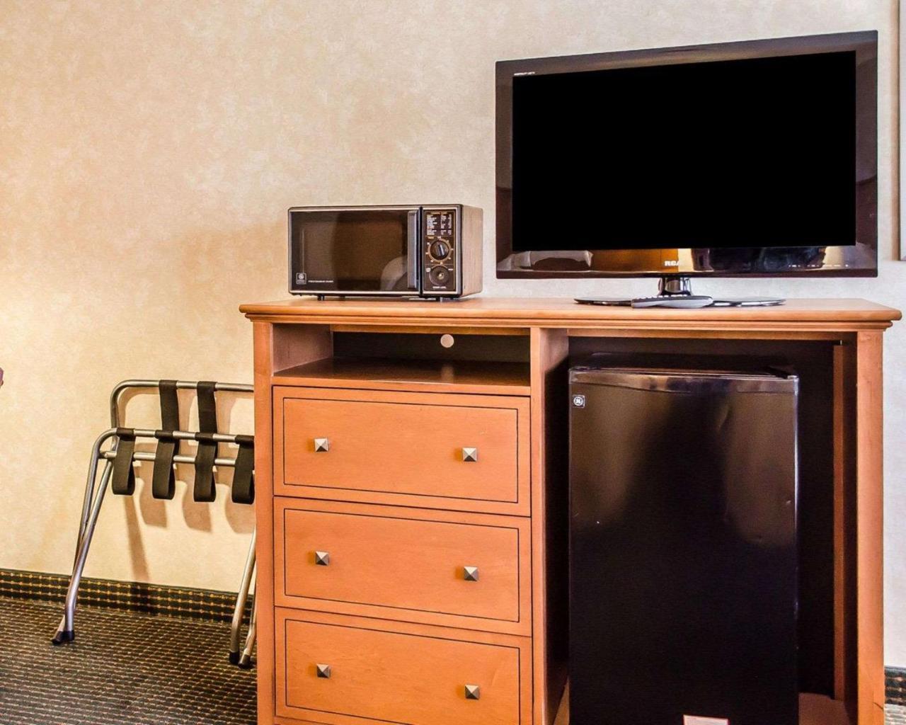 Quality Inn Harrisburg - Hershey Area Exterior foto