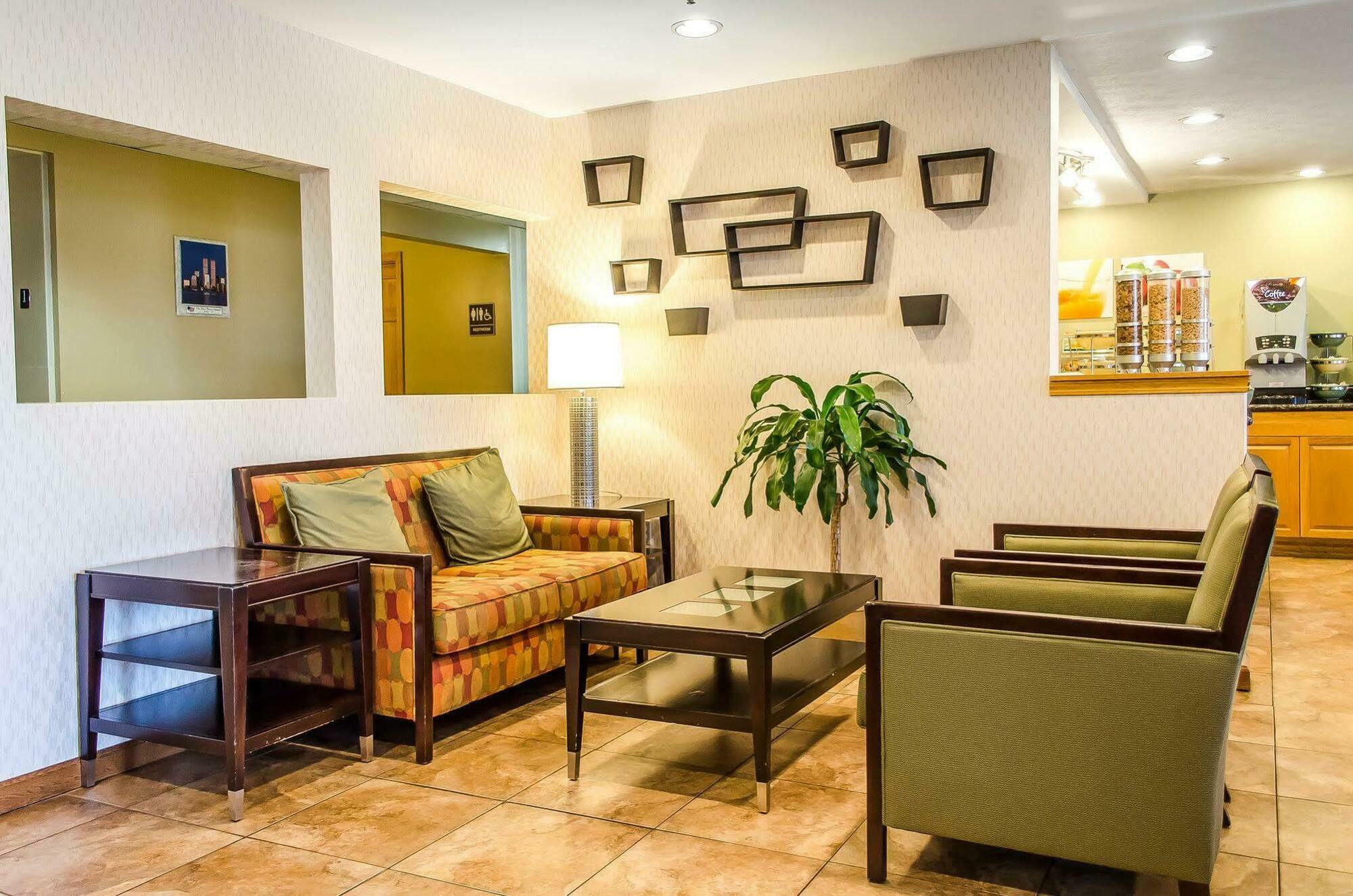 Quality Inn Harrisburg - Hershey Area Exterior foto